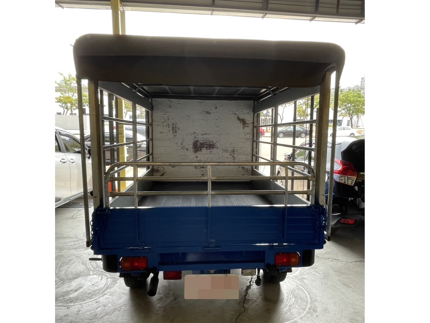 《鑫宏車業》此商品已下架---新進車輛 ◆升降貨帆 載貨空間大◆可配合消費者更改為車斗或車廂  第10張相片