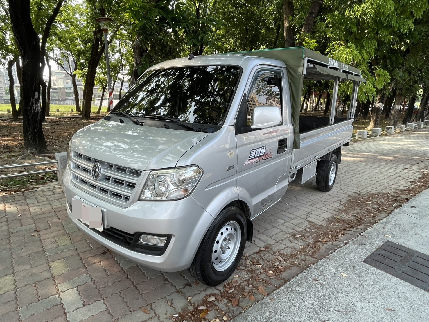 《鑫宏車業》此商品已下架---新進車輛 DFSK廠牌 免離合器 手自排 任何人都會開上路  第1張相片