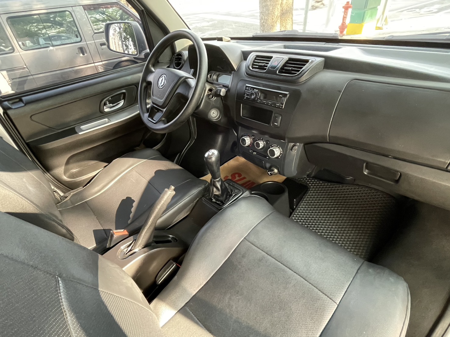 《鑫宏車業》此商品已下架---新進車輛 DFSK廠牌 免離合器 手自排 任何人都會開上路  第9張相片
