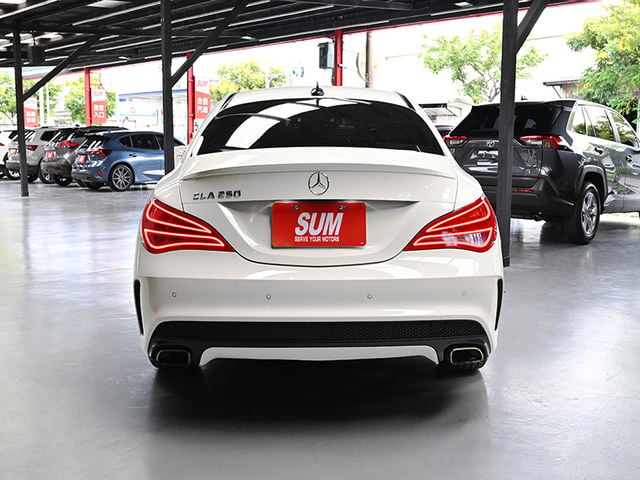 Mercedes-Benz/賓士 CLA250  第7張相片