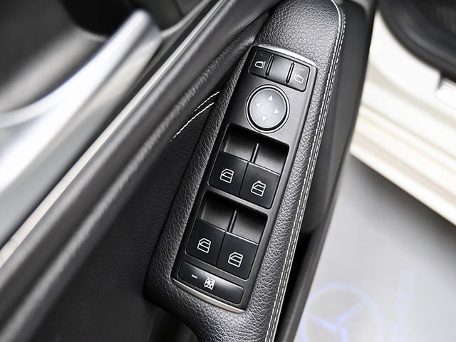 Mercedes-Benz/賓士 CLA250  第17張相片