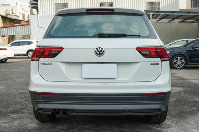 330 TSI 、里程7萬多、渦增、環景、電動尾門、免KEY、電座、藍牙、跟車、定速、整備中  第4張相片