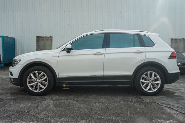 330 TSI 、里程7萬多、渦增、環景、電動尾門、免KEY、電座、藍牙、跟車、定速、整備中  第5張相片