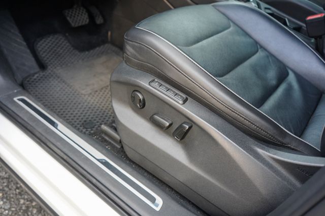 330 TSI 、里程7萬多、渦增、環景、電動尾門、免KEY、電座、藍牙、跟車、定速、整備中  第12張相片