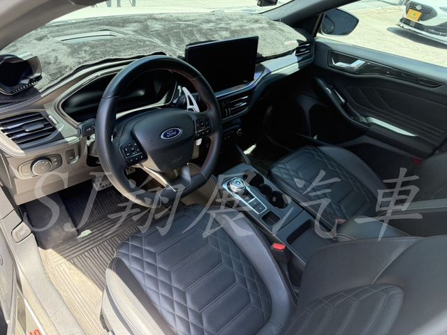 FORD福特 FOCUS WAGON  第5張相片