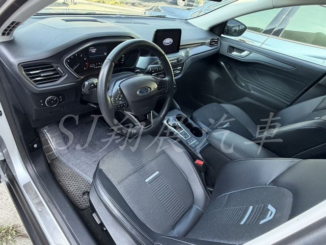 FORD福特 FOCUS ACTIVE  第5張相片