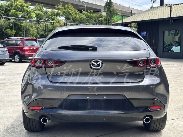 MAZDA馬自達 MAZDA 3  第6張相片