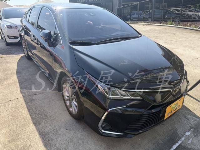TOYOTA豐田 ALTIS  第2張相片