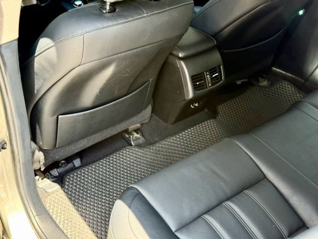 豪華版 全原廠保養 ACC 車偏警示 雙前座電動椅  第8張相片