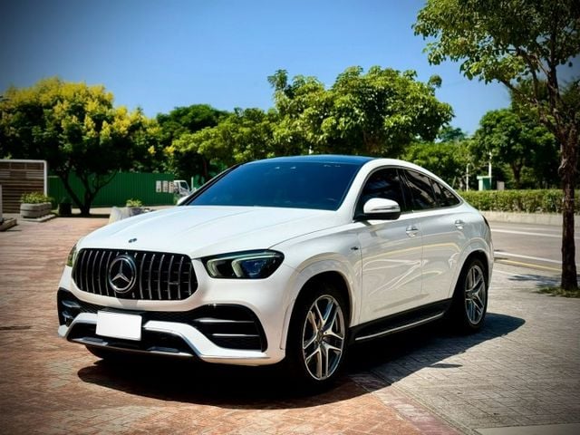 AMG 53 coupe U88旋鈕 全景天窗 賽車椅 紅色安全帶  第1張相片