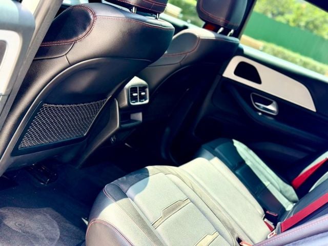 AMG 53 coupe U88旋鈕 全景天窗 賽車椅 紅色安全帶  第8張相片