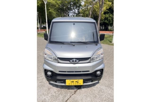 Mitsubishi A180  第3張相片