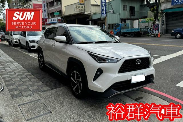 【YES認證里程保證】里程僅跑8千多、電動尾門、車況跟新車沒兩樣、倒車顯影、配備齊全  第3張相片