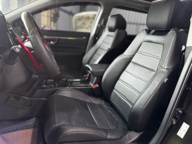 旗艦S版..全景天窗 ..Acc跟車..CarPlay ..盲點..電動椅..電動尾門  第5張相片