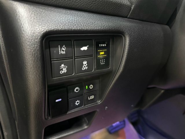 旗艦S版..全景天窗 ..Acc跟車..CarPlay ..盲點..電動椅..電動尾門  第7張相片