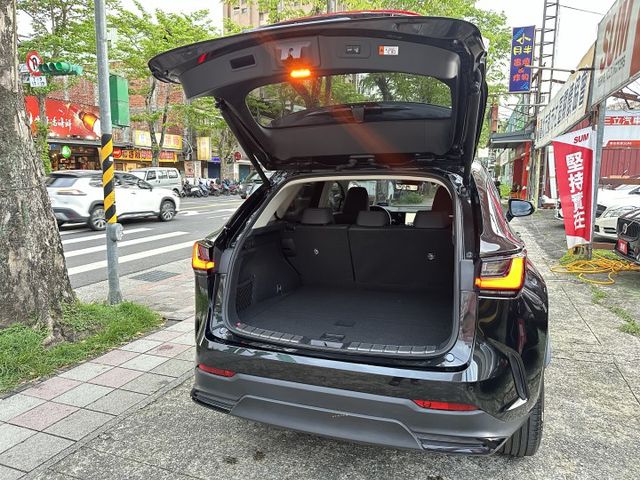豪華版最頂級! 全速域ACC跟車(Lv.2) 360度環景 雙電動椅 CarPlay 電尾門 內容有詳細照片  第8張相片