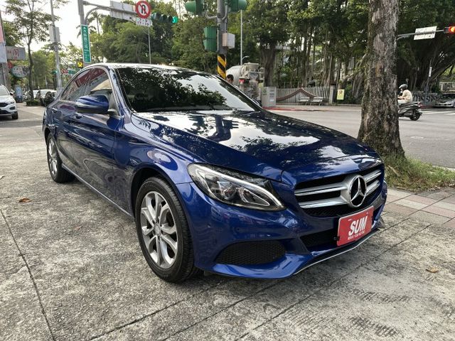 總代理 Avantgarde 記憶雙電動椅 雙區恆溫 後座出風口 僅跑五萬公里里程保證! 內容有詳細照片  第4張相片
