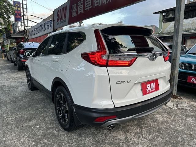 CRV五代! 1.5渦輪增壓 電子手剎車 Auto Hold 後座出風口 數位儀表 僅跑五萬! 內容有詳細照片  第2張相片