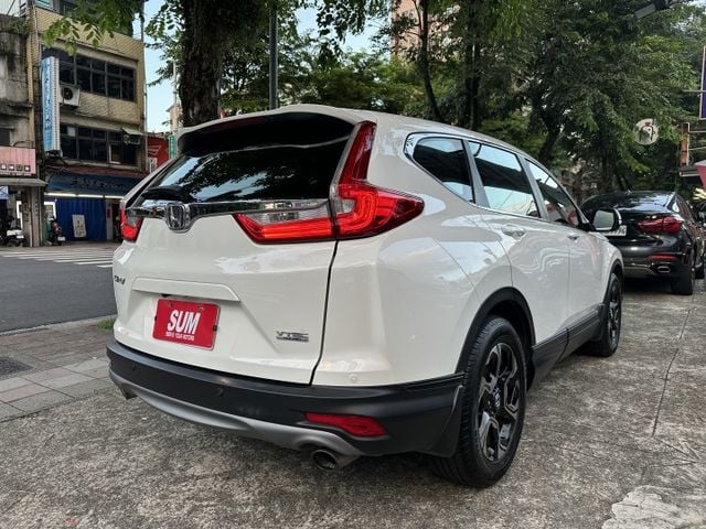 CRV五代! 1.5渦輪增壓 電子手剎車 Auto Hold 後座出風口 數位儀表 僅跑五萬! 內容有詳細照片  第3張相片
