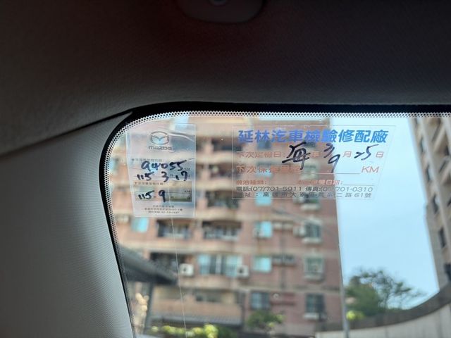 柴油頂級版 電動椅 天窗 倒車顯影 衛星導航 恆溫空調 加裝安卓機 原廠保養 原廠引擎永久保固 僅跑9萬多公里  第15張相片