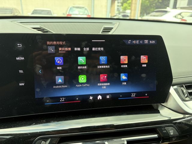 2026年領 20xLine版 全車貼膜 電動座椅 電動尾門 全彩數位儀表 HK音響 原廠保固中 僅跑1萬多公里  第8張相片