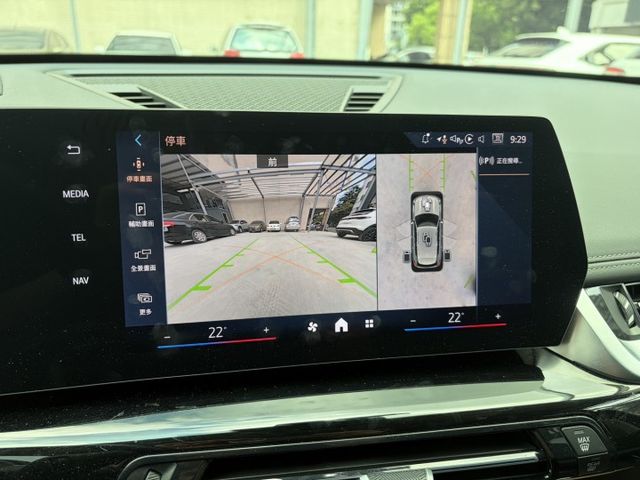 2026年領 20xLine版 全車貼膜 電動座椅 電動尾門 全彩數位儀表 HK音響 原廠保固中 僅跑1萬多公里  第9張相片