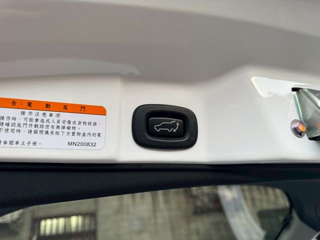 MITSUBISHI三菱 COLT PLUS  第11張相片