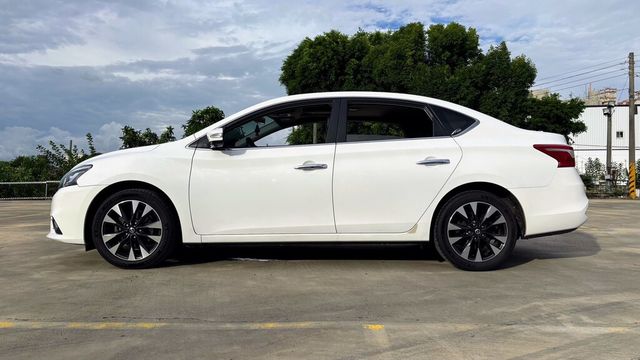 NISSAN日產 SENTRA  第6張相片