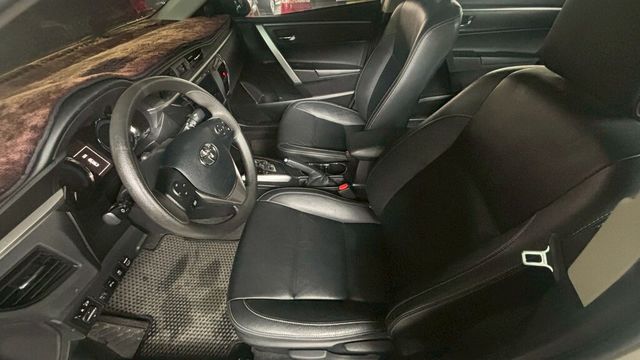 TOYOTA豐田 ALTIS  第3張相片