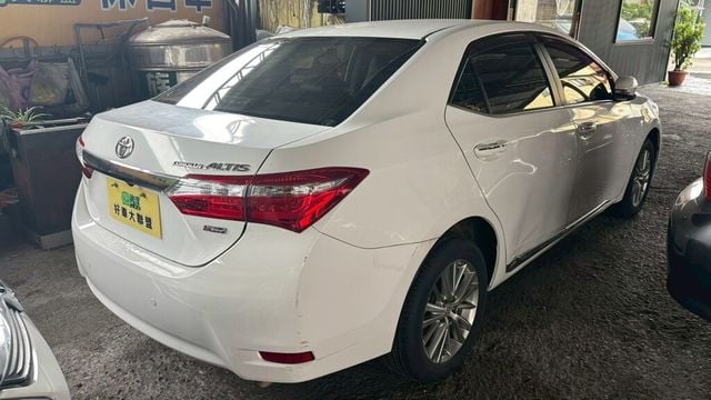 TOYOTA豐田 ALTIS  第7張相片