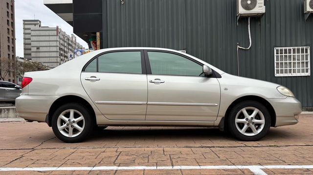 TOYOTA豐田 ALTIS  第5張相片