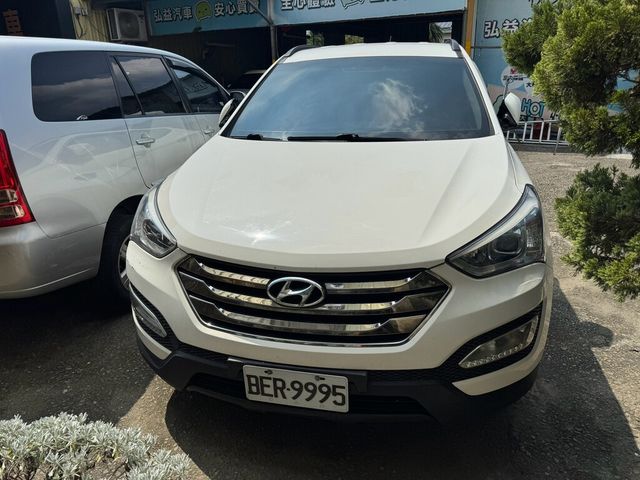 HYUNDAI現代 SANTA FE  第1張相片