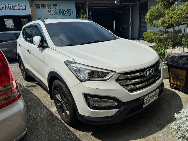 HYUNDAI現代 SANTA FE  第2張相片