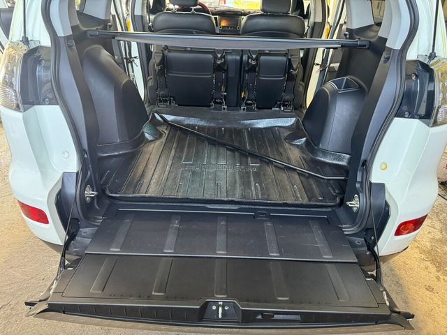 MITSUBISHI三菱 OUTLANDER  第13張相片