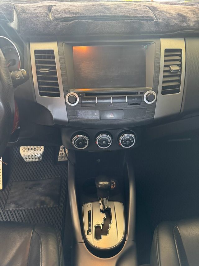 MITSUBISHI三菱 OUTLANDER  第17張相片