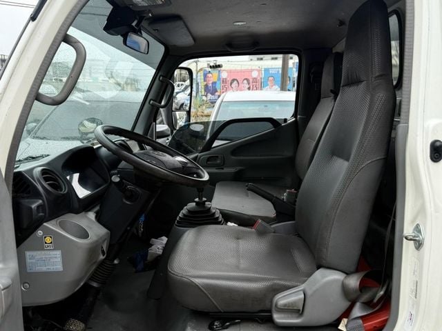 Hino  300 2021 日野300 平車頭升降蓬/四芯摺疊尾門/花板四錄 已做完大保養  第8張相片