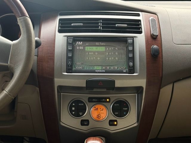 Nissan  Livina 2008 樂米娜7人座 僅跑10  第13張相片