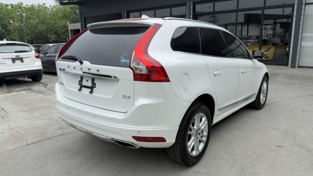 D4 豪華版 一手車 新車至今原廠保養 無待修 全車原版件 里程保證  第2張相片