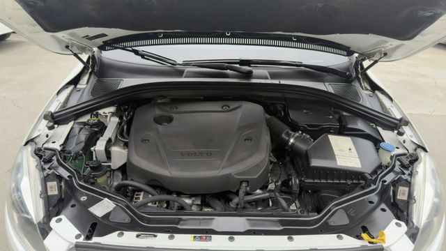 D4 豪華版 一手車 新車至今原廠保養 無待修 全車原版件 里程保證  第11張相片