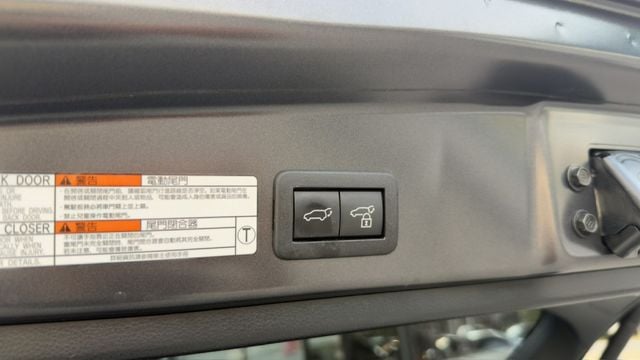 GR Sport Hybrid油電 大電池保固中 電動尾門 跟車 環景 盲點 駕駛電動椅 全車原版件  第8張相片
