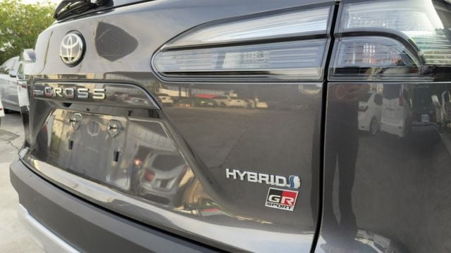 GR Sport Hybrid油電 大電池保固中 電動尾門 跟車 環景 盲點 駕駛電動椅 全車原版件  第13張相片
