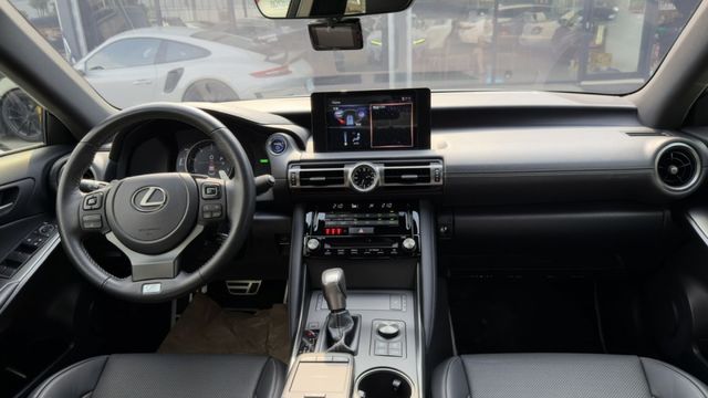 300H F Sport 大電池原廠保固中 全車原版件 里程保證  第10張相片