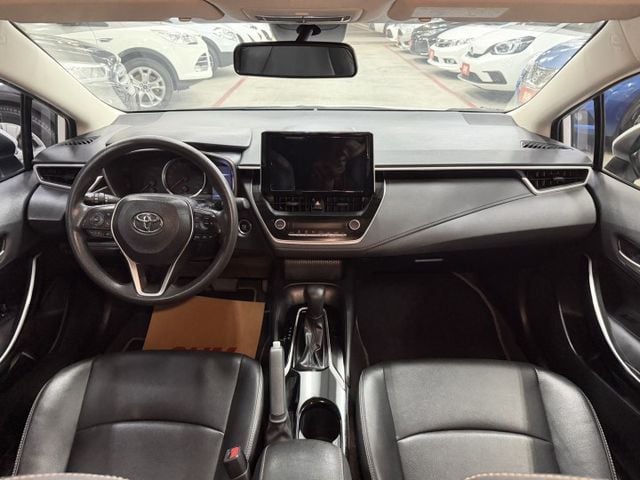 YES認證車 100%原鈑件 尊爵版 IKEY+摸門 全速域跟車 CAR PLAY 5大系統可保固2年5萬公里  第10張相片