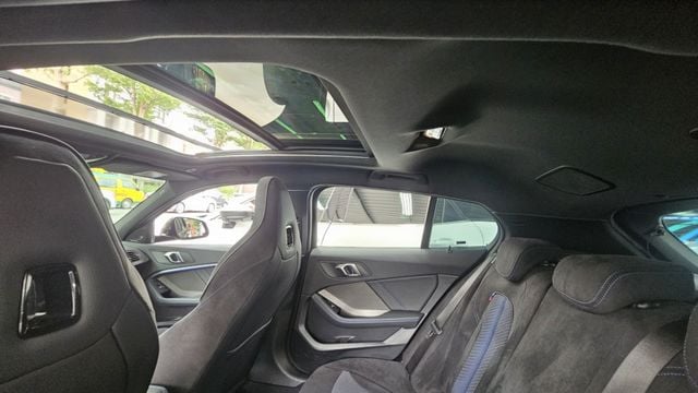 1 SERIES  第7張相片