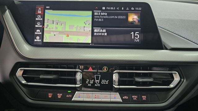 1 SERIES  第15張相片