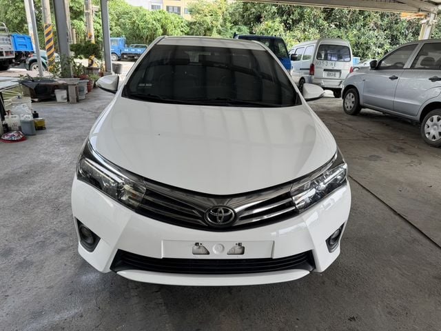 TOYOTA豐田 ALTIS  第3張相片
