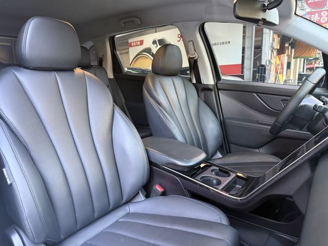 ♞5人純粹版♞全車原鈑件♞ACC主動式跟車系統♞體感鑰匙♞  第10張相片