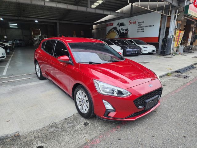 ♞僅跑3萬多公里 極佳車況♞1.5自然進氣引擎 省油好開好維護♞歐系血統安全性極佳♞  第2張相片