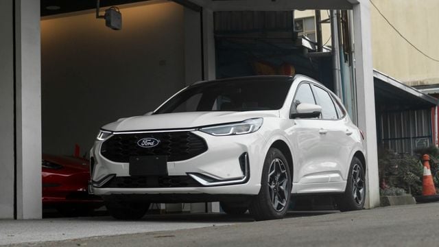 KUGA 6M  第1張相片