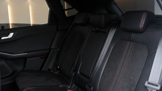 KUGA 6M  第17張相片